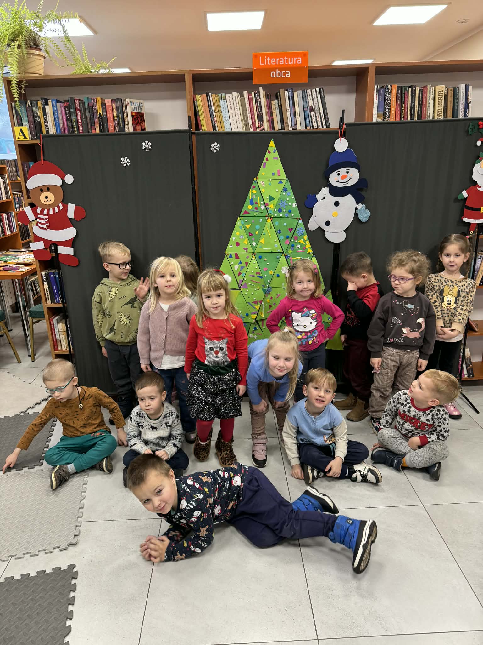 Spotkanie przedświąteczne z przedszkolakami